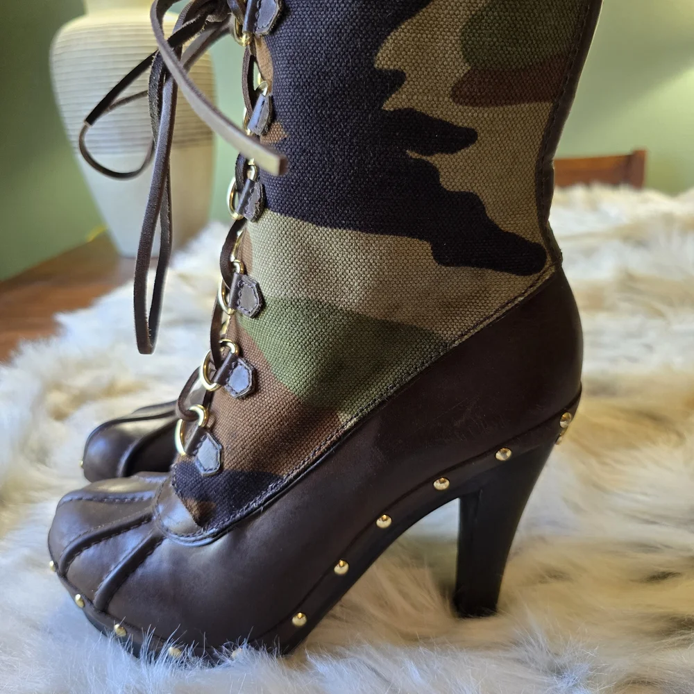 Michael Kors Camo 5 Inch Heel Lace Up Duck Boots - Picture 3 of 16